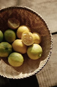 Bol de service sur pied en bambou