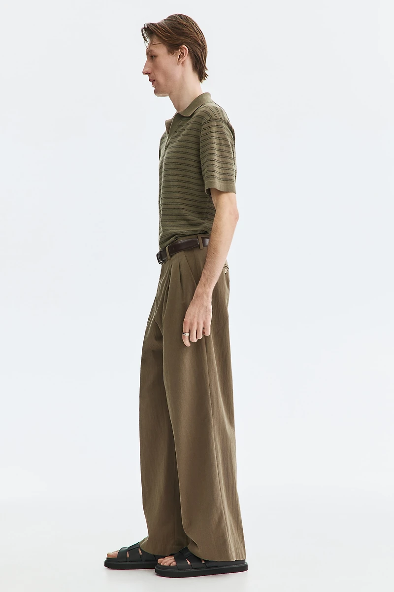 Loose-Fit Wide-Leg Pants