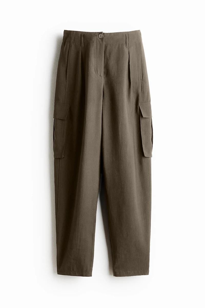 Barrel-Leg Cargo Pants