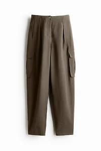 Barrel-Leg Cargo Pants