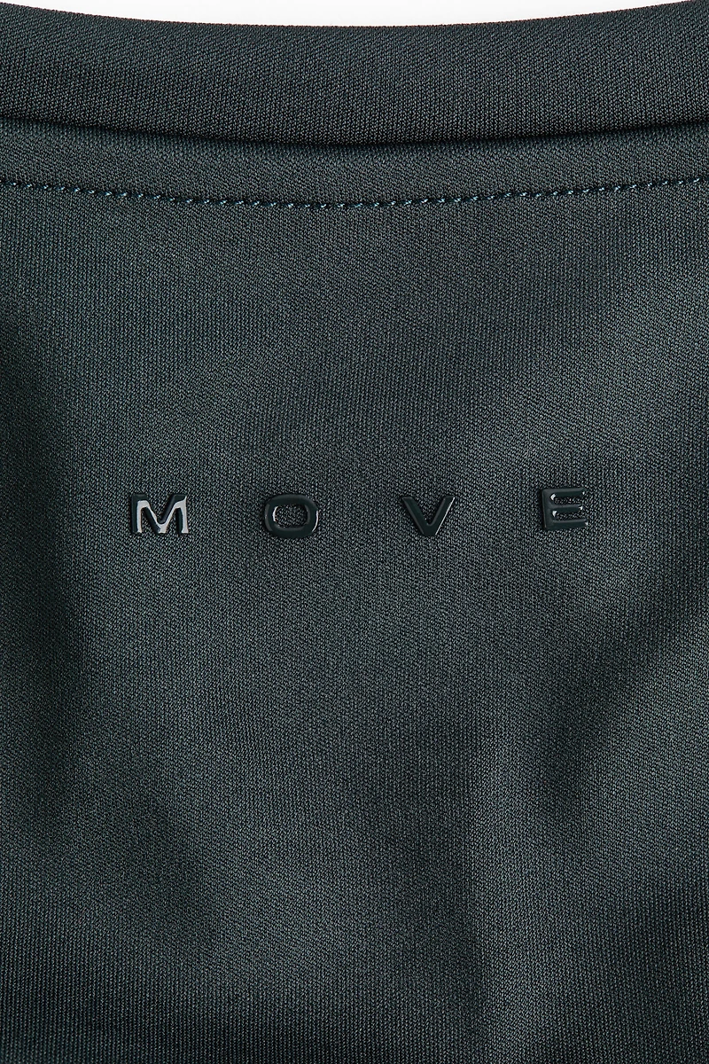 T-shirt de sport à encolure carrée DryMove🅪