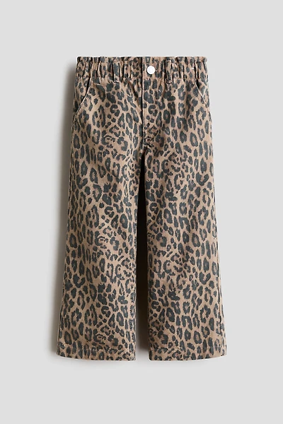 Wide-Leg Loose-Fit Jeans