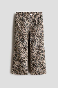 Wide-Leg Loose-Fit Jeans