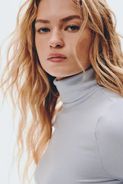 Haut col roulé côtelé