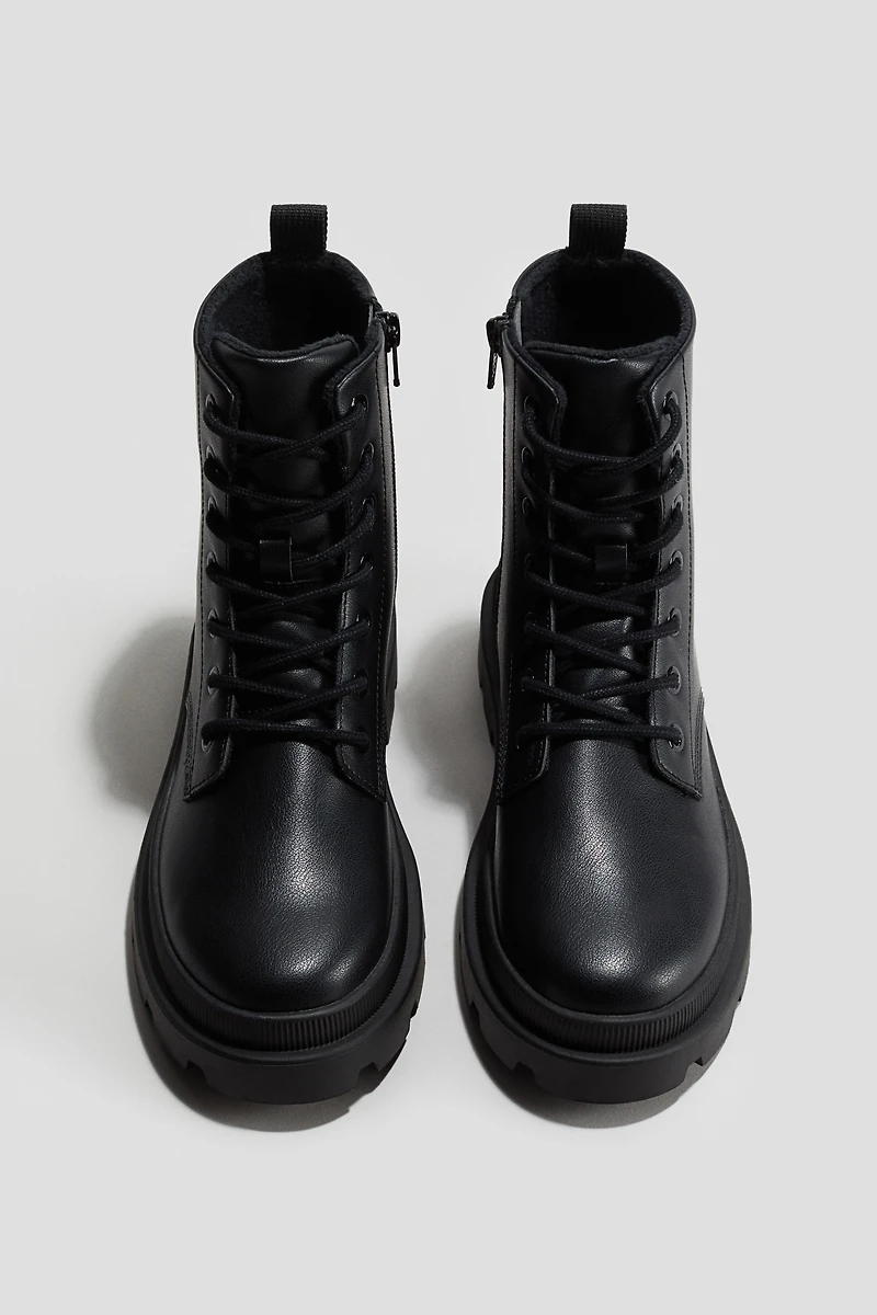 Bottines à lacets semelles épaisses