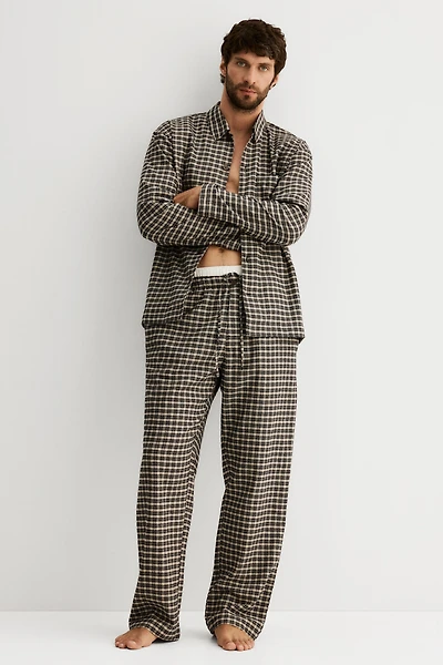 Chemise et pantalon de pyjama en flanelle