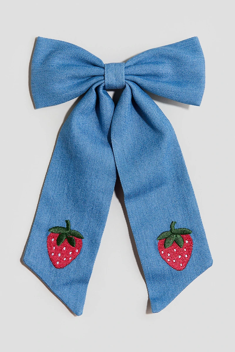 Barrette avec boucle