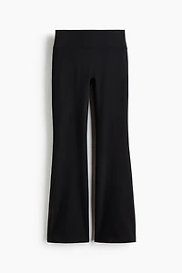 Flared Yoga Leggings with SoftMove™