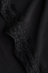 Haut dos nu avec dentelle