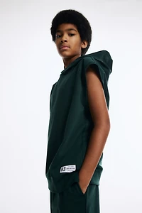 Sleeveless Sports Hoodie and Shorts with DryMove™