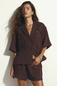 Chemise avec broderie anglaise