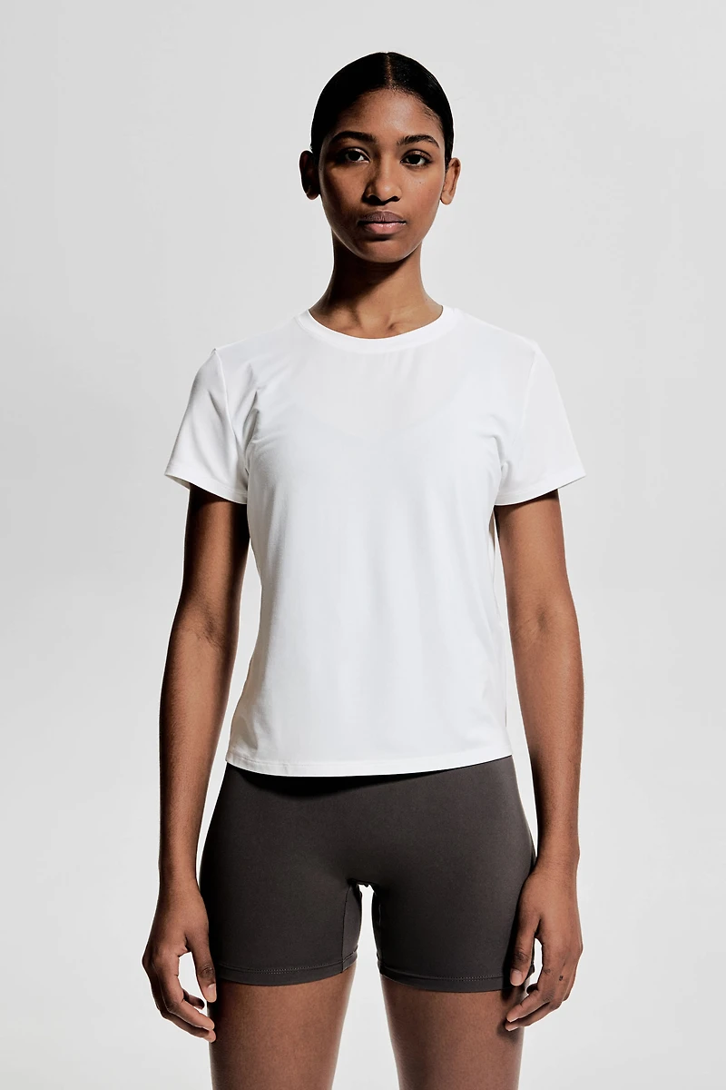 T-shirt de sport DryMoveđ
Ș