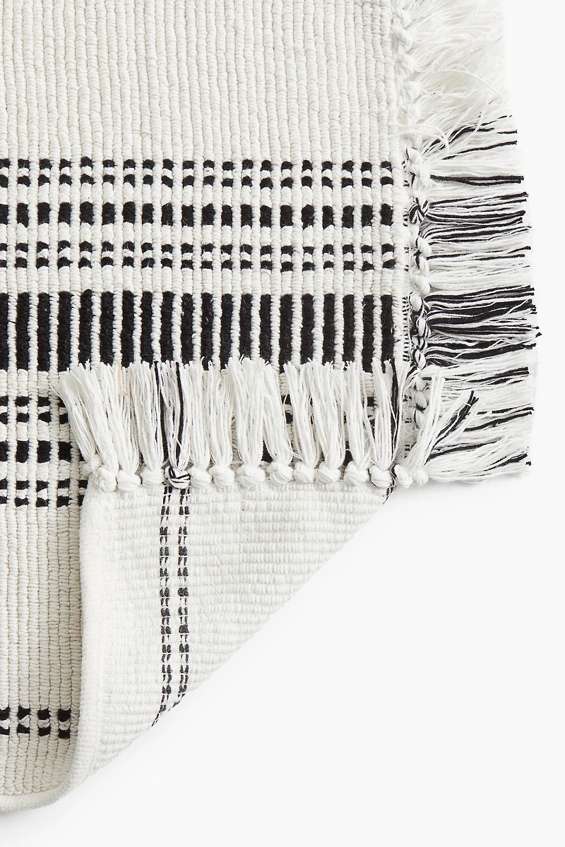 Cotton Bath Mat with Fringe