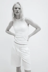 Camisole côtelée moulante rafraîchissante