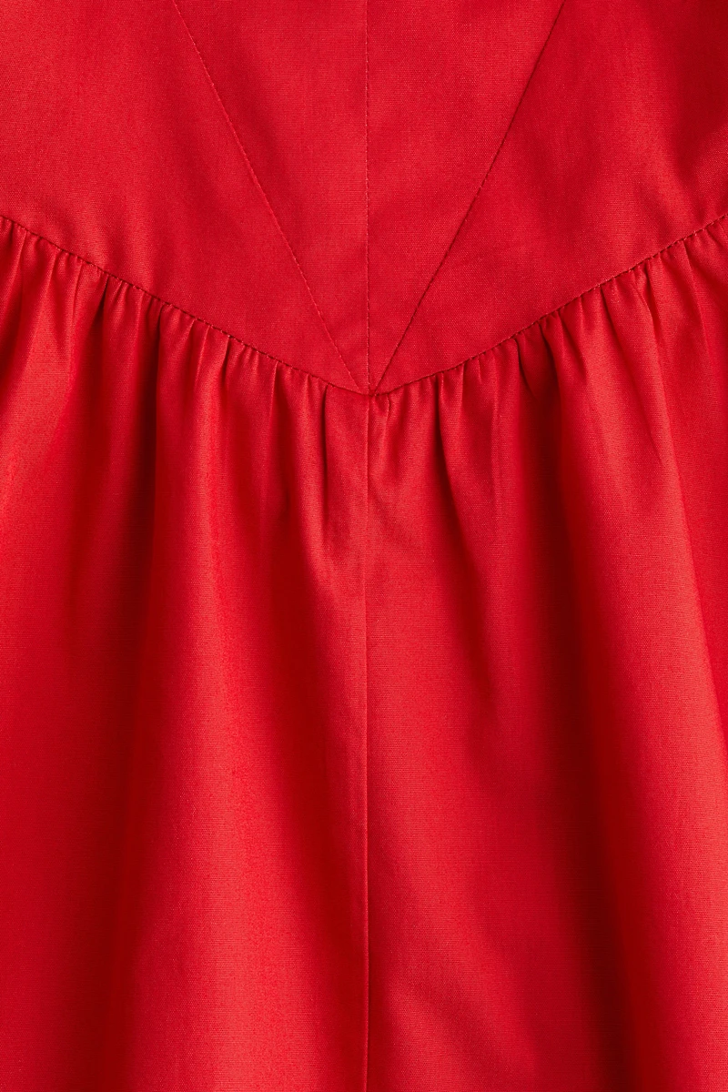 Robe à jupe évasée