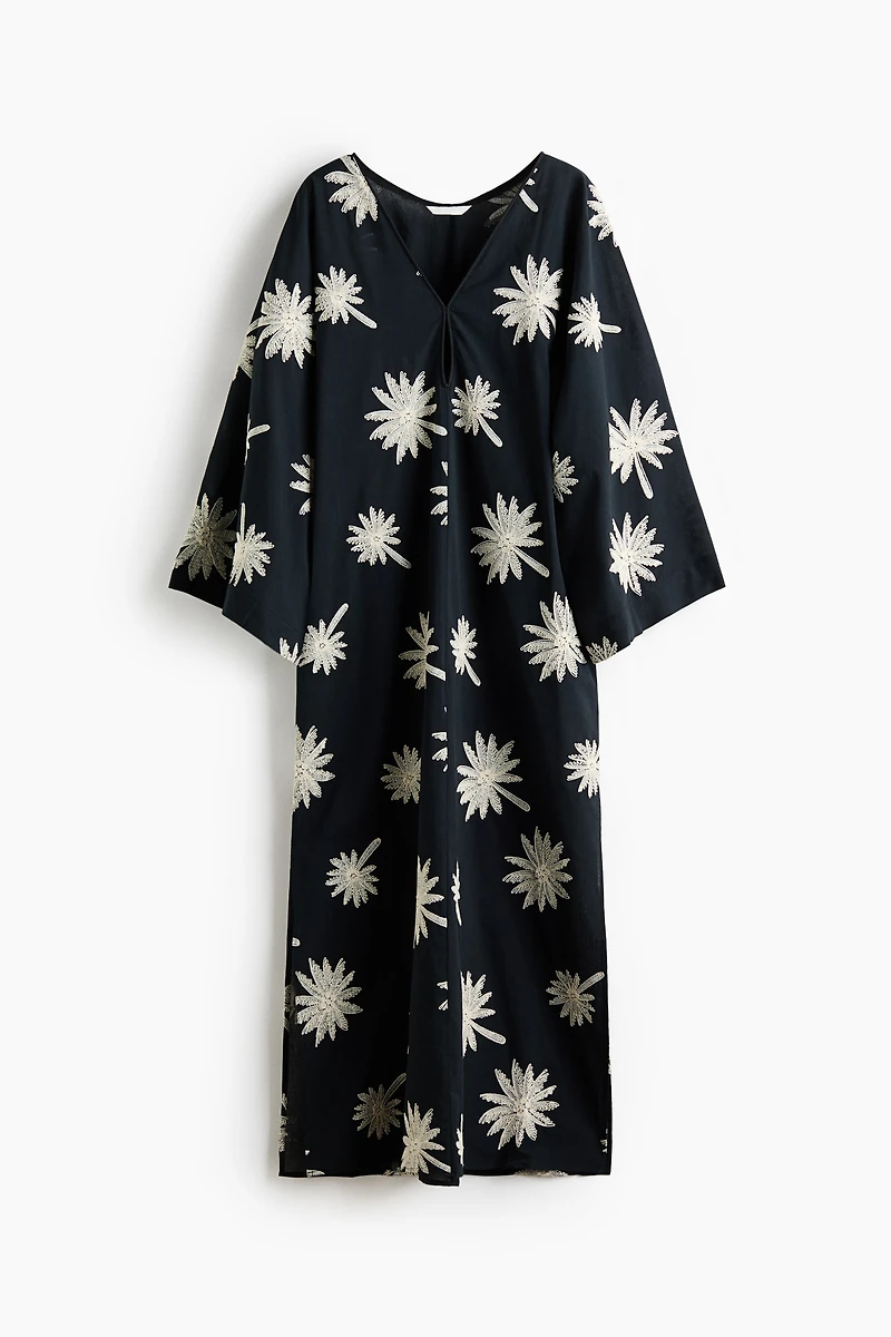 Robe cafetan brodée