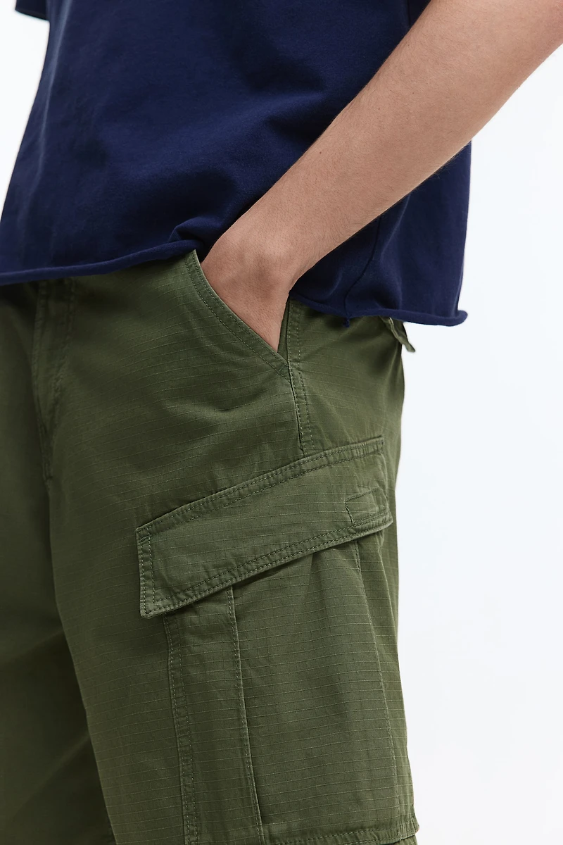 Loose-Fit Cotton Cargo Shorts