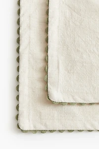 2-Pack Scalloped-Edge Placemats