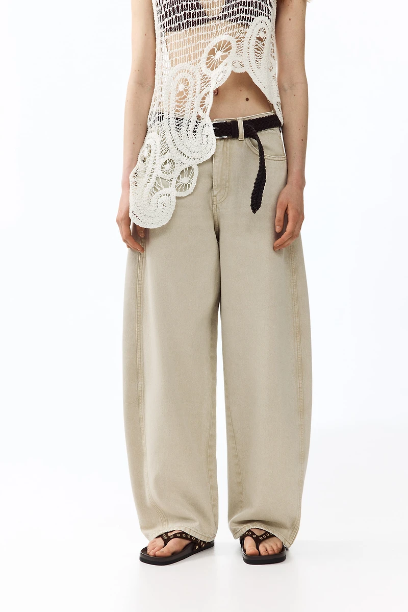 Barrel-Leg High-Waist Jeans
