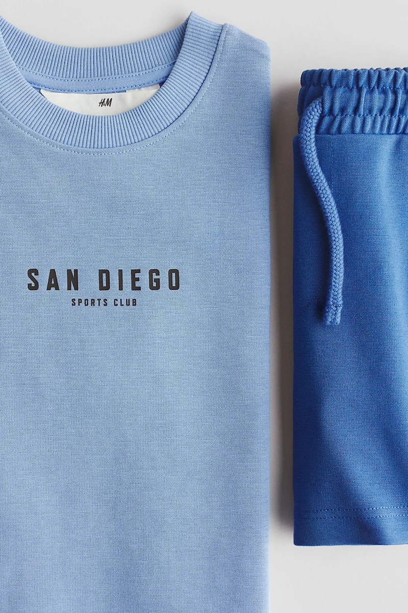 2-Piece T-Shirt and Sweatshorts Set