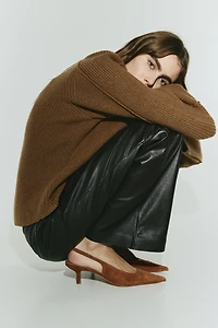 Escarpins en cuir velours avec bride arrière