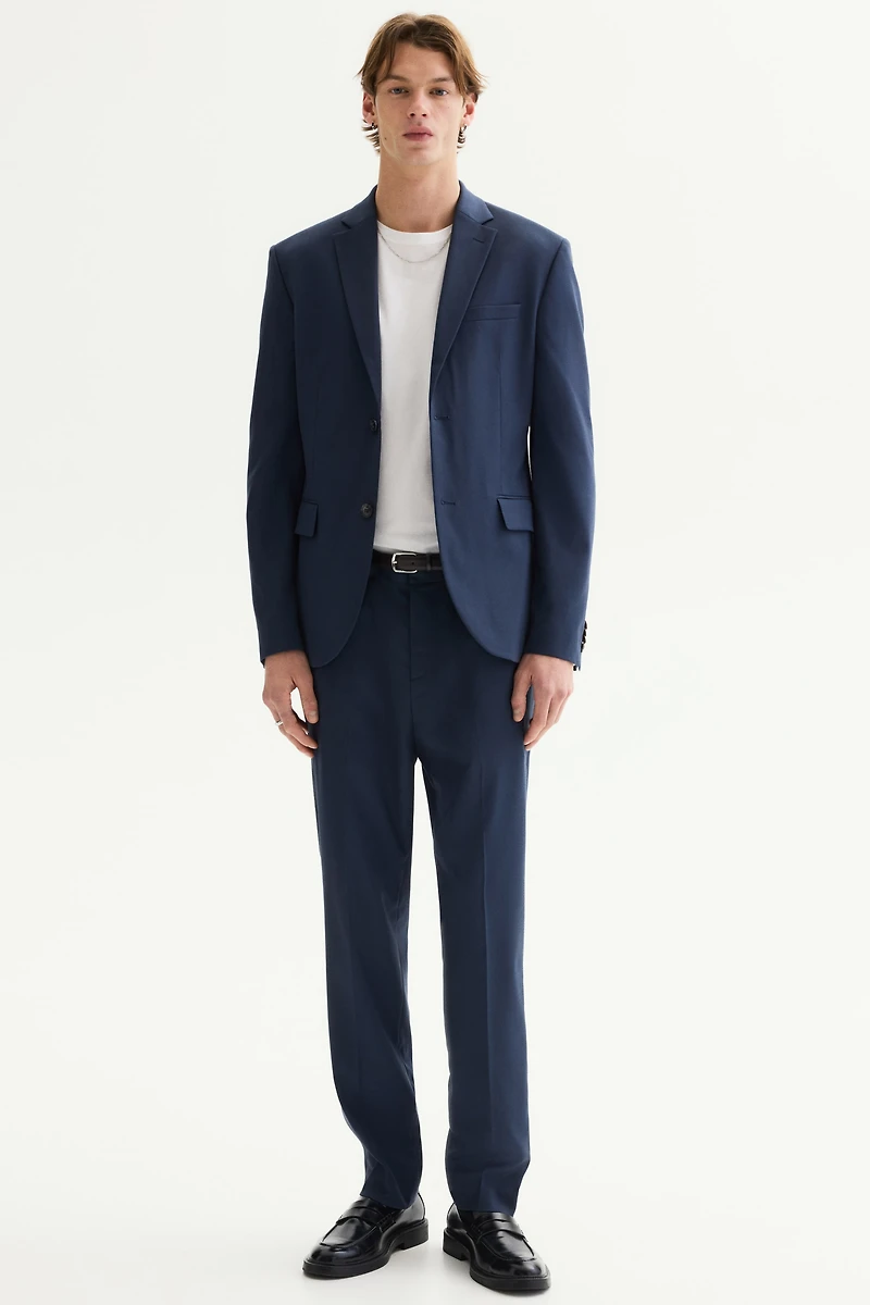 Pantalon d'habit près du corps