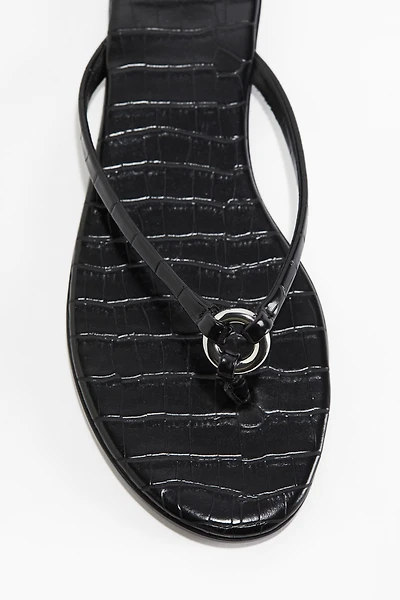 Ring-Detail Flip-Flops
