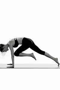Capri Leggings with SculptMove™