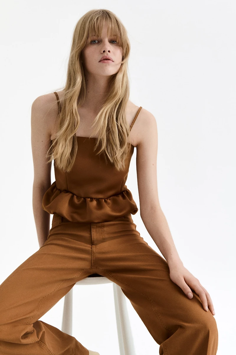 Haut à bretelles fines avec bas effet bouffant