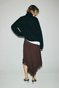 Jupe asymétrique en satin de viscose