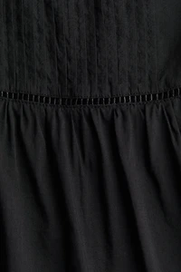 Flutter-Sleeved Blouse