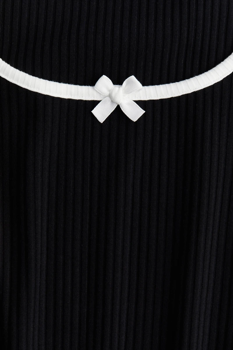 Ribbed Top with Overlocked Trim