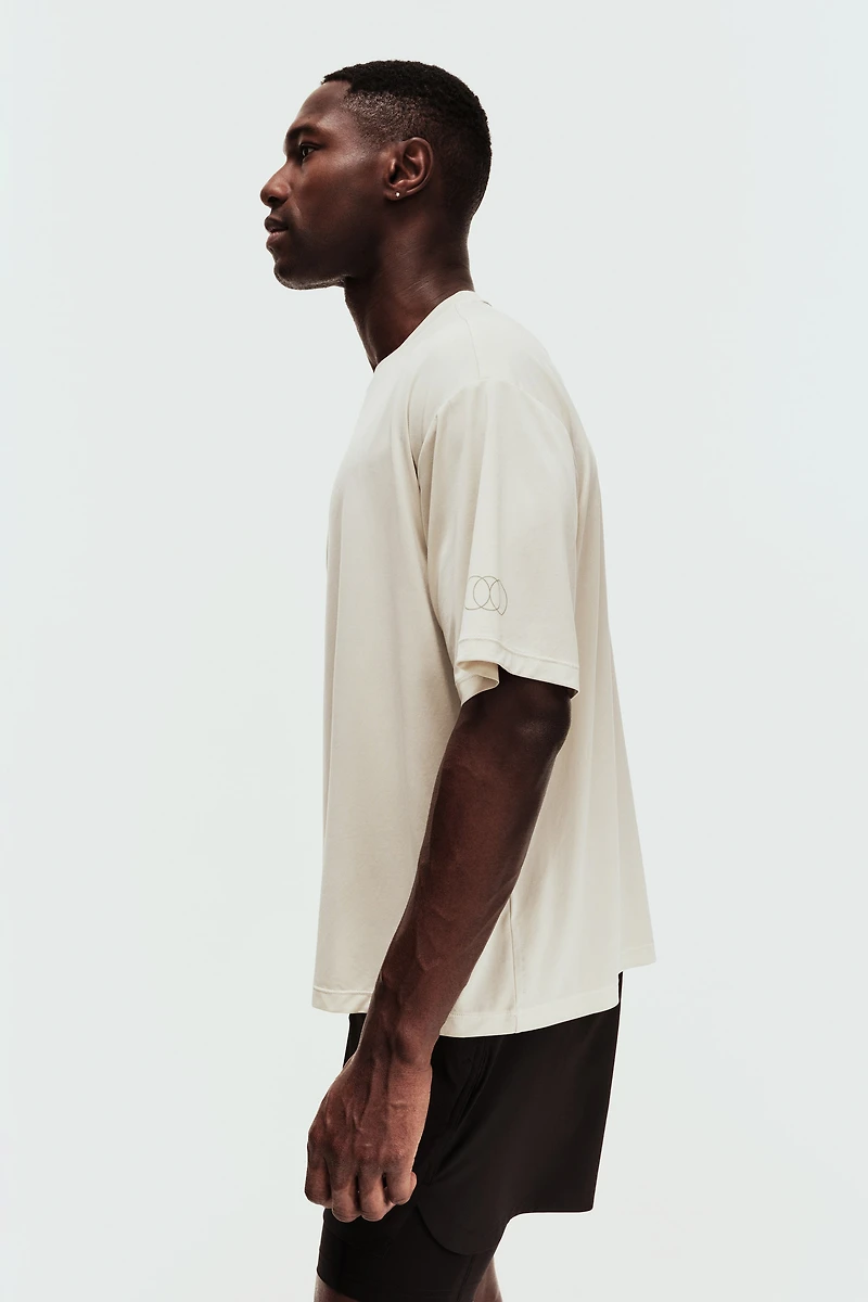 Loose-Fit Boxy Sports T-Shirt with DryMove™