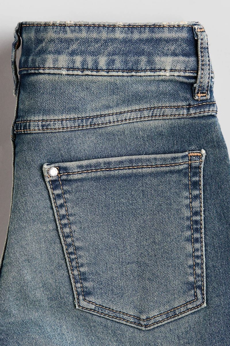 Relaxed-Fit Tapered Jeans