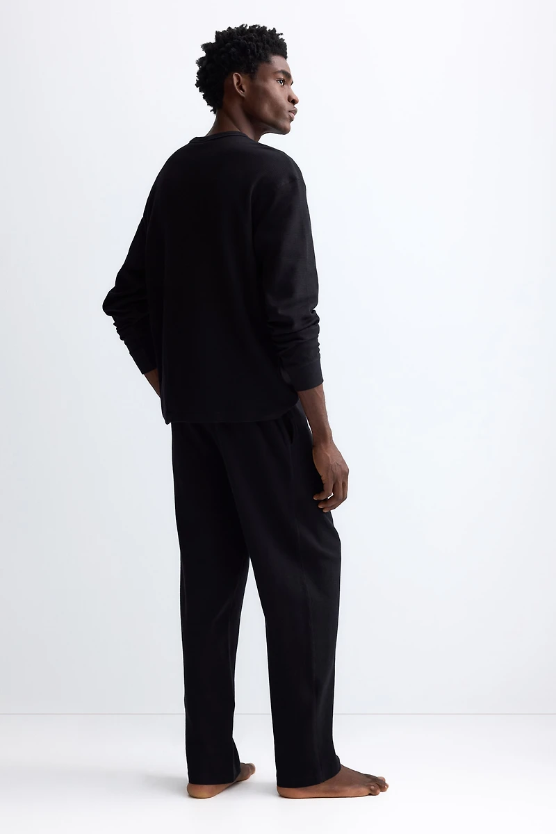 T-shirt et pantalon de pyjama en coton gaufré