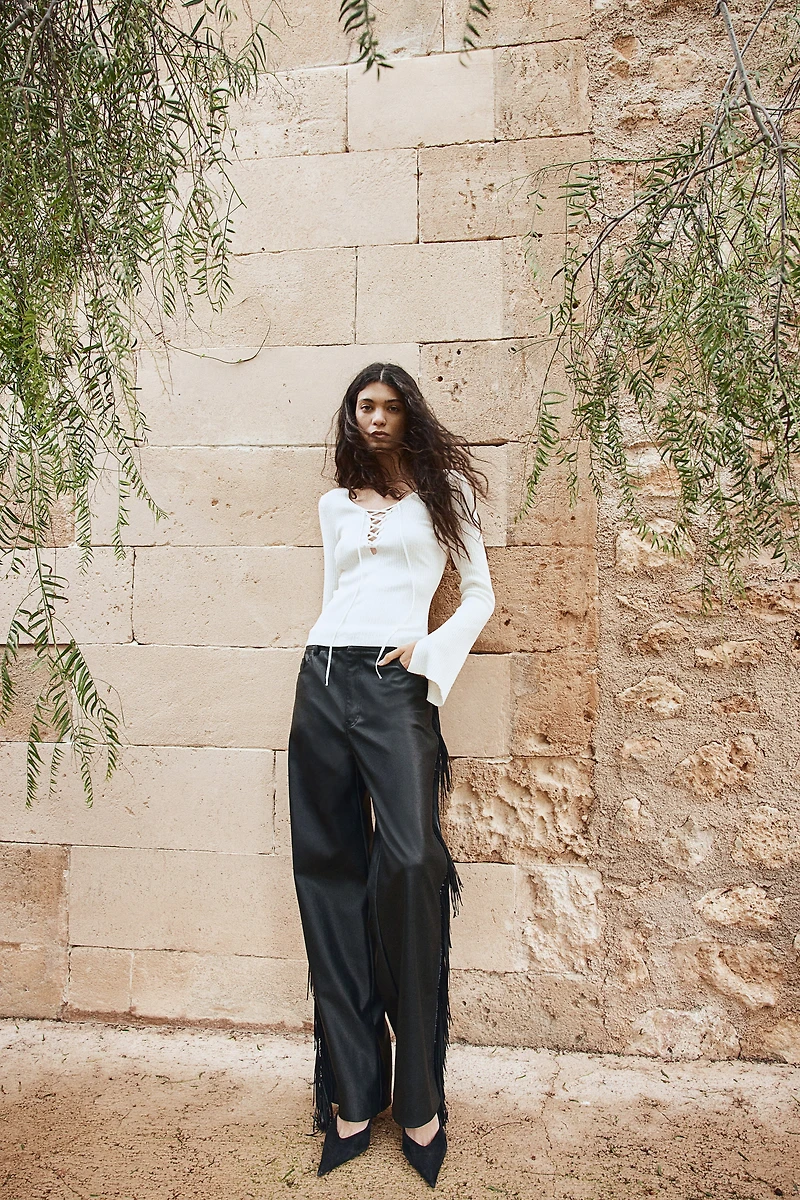 Haut en tricot côtelé avec laçage