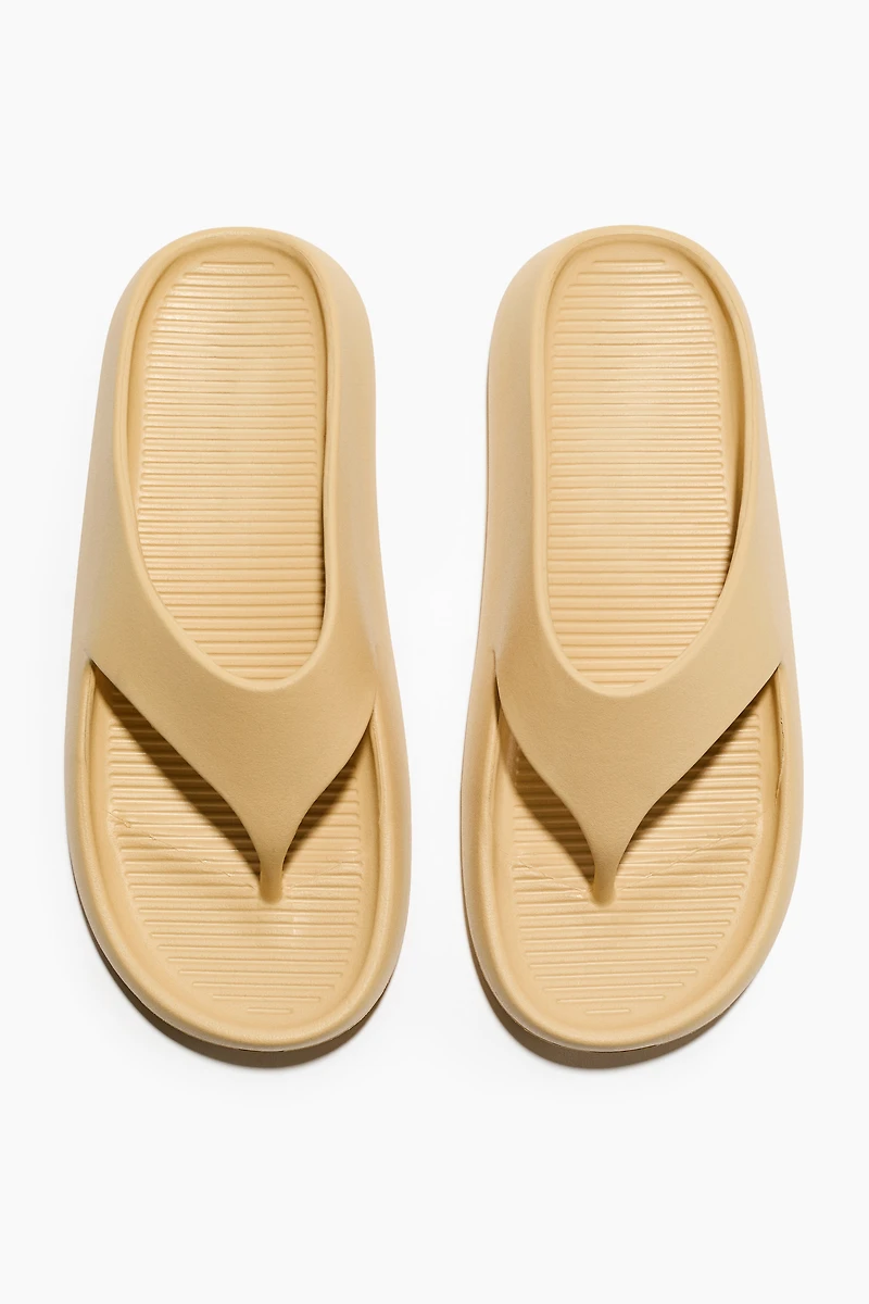 Chunky Flip-Flops