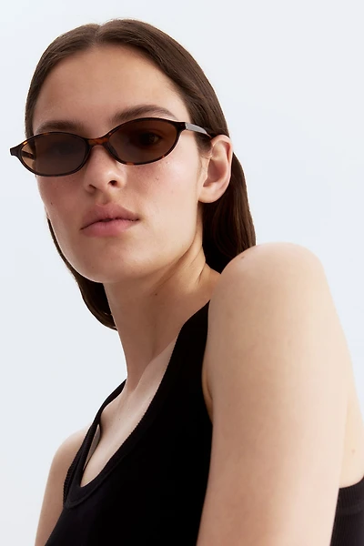 Lunettes de soleil ovales