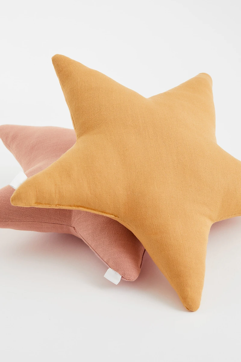 Star-shaped Cushion