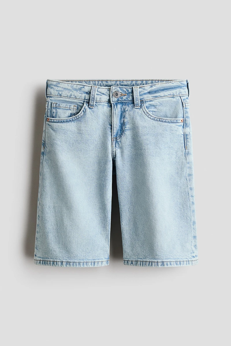 Short taille basse en denim aux jambes larges