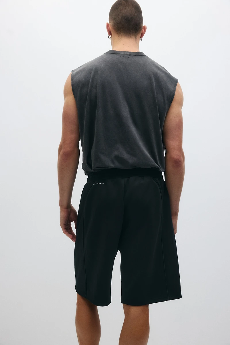 Loose-Fit Sports Shorts with DryMove™