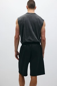 Loose-Fit Sports Shorts with DryMove™