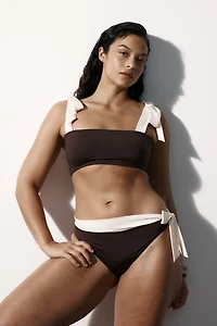 Haut de bikini coussiné avec bretelles à nouer