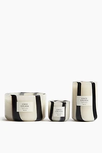 Bougie parfumée dans un pot en verre