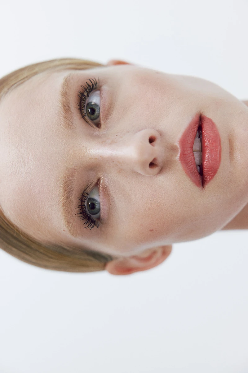Never-Ending Lash Mascara