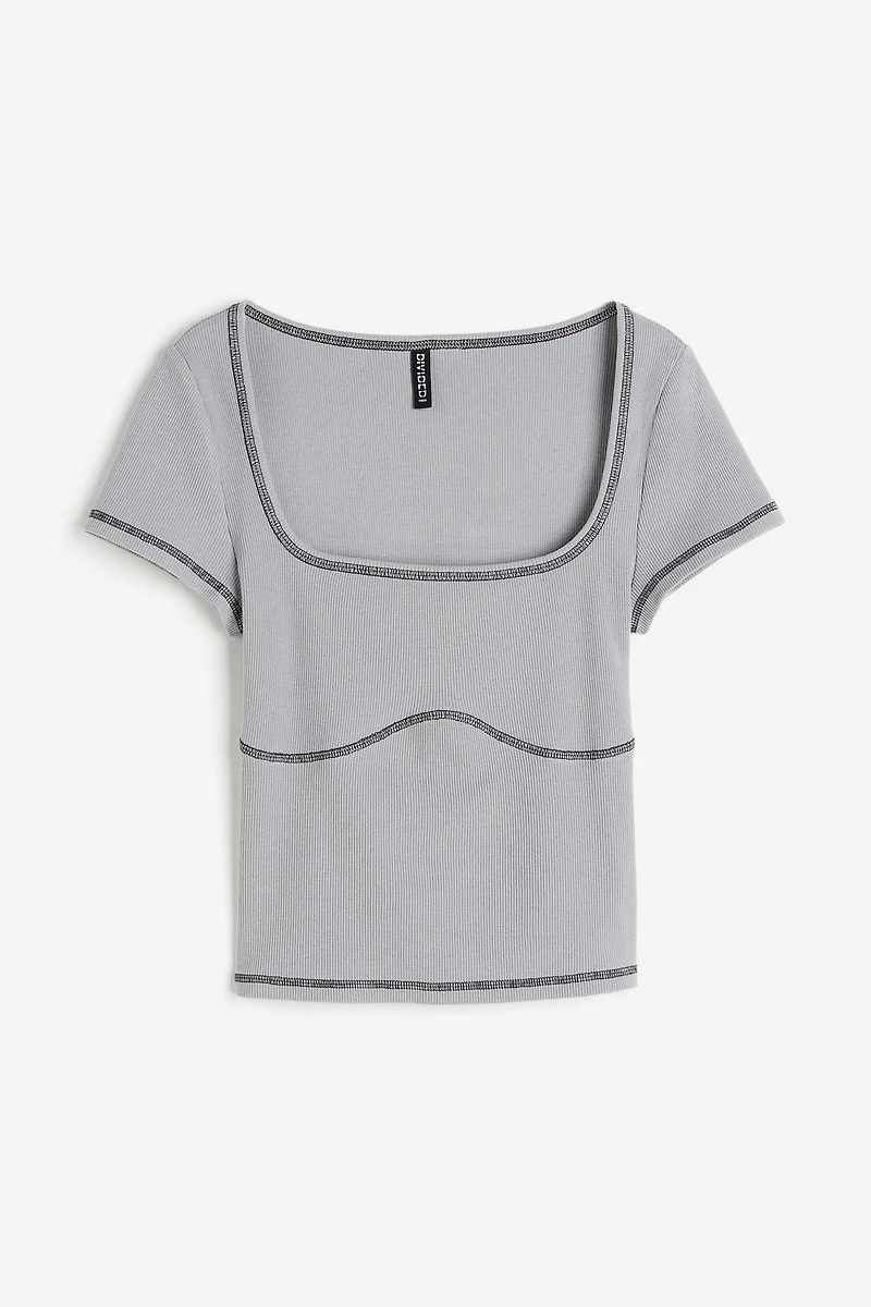 Flatlock-seam ribbed top