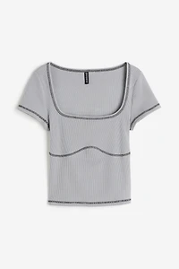 Flatlock-seam ribbed top