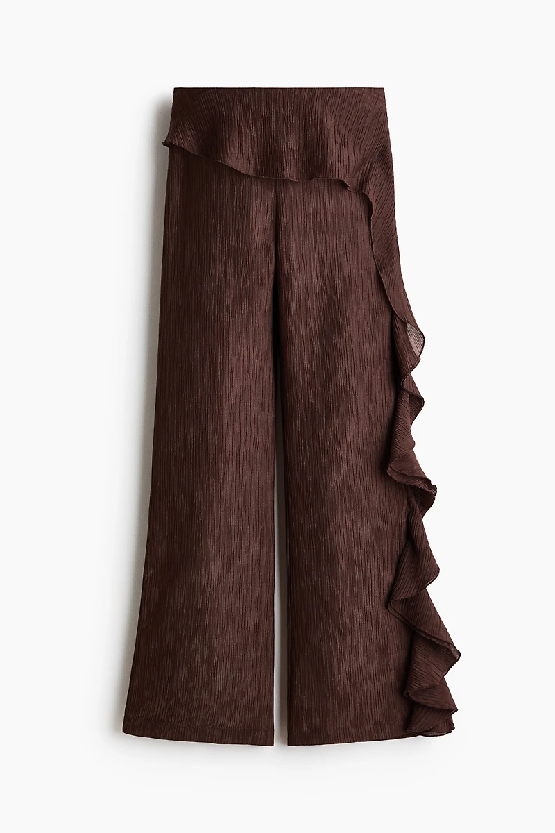 Pantalon froissé à volant