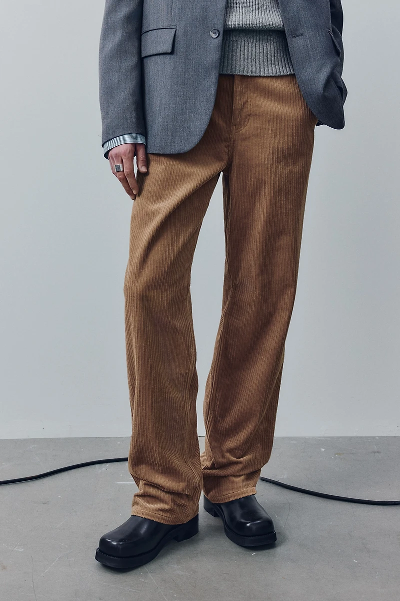 Pantalon 5 poches en velours côtelé