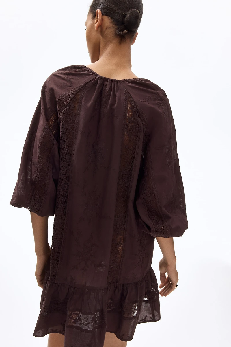 Robe tunique avec dentelle